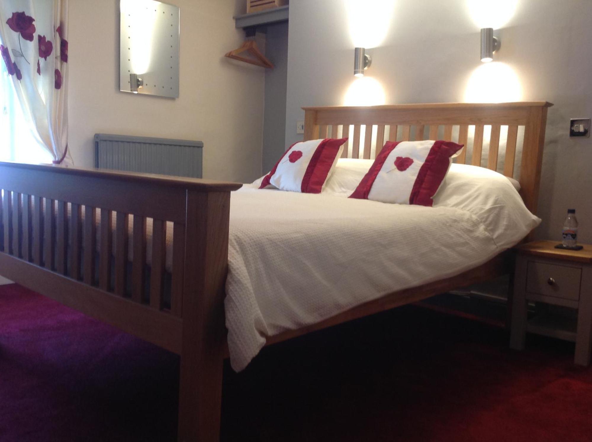 Afon Duad Inn&Dolau Cottage Cwm-Duad Extérieur photo
