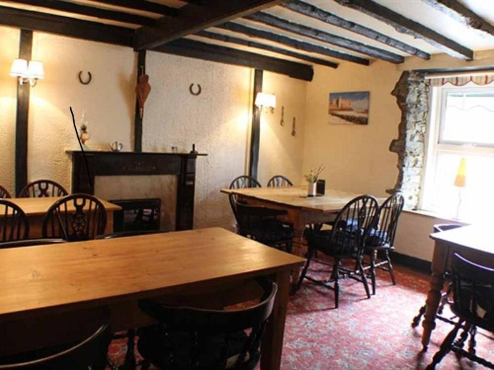 Afon Duad Inn&Dolau Cottage Cwm-Duad Chambre photo